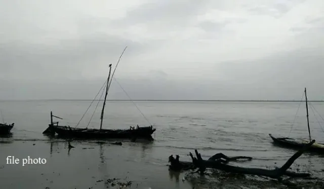 Uttar Pradesh: मेरठ में भीमकुंड गंगा घाट पर नौका डूबी, 2 लापता
